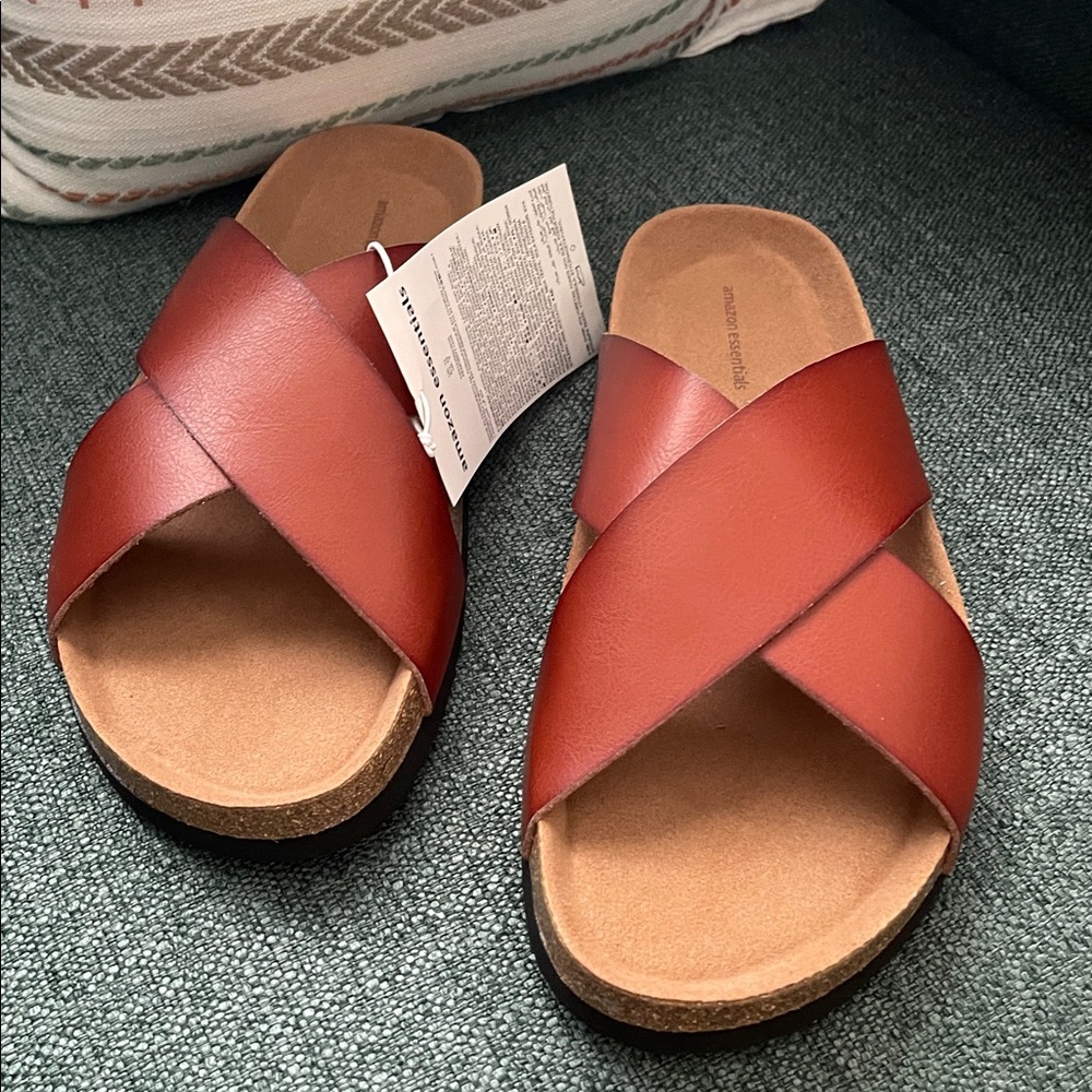 Amazon Essentials Brown Men's Sandals NWT.
